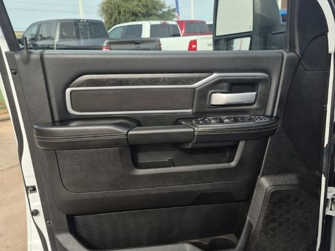 Used 2024 RAM 2500 Big Horn image 13