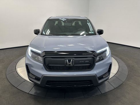Certified 2024 Honda Ridgeline Black Edition image 3