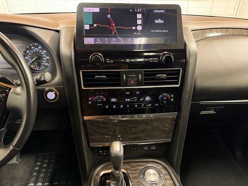 Used 2021 Nissan Armada Platinum w/ Captain's Chairs Package image 18