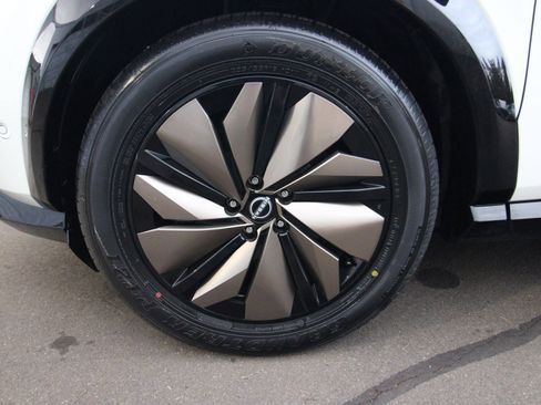 Used 2023 Nissan Ariya FWD image 33