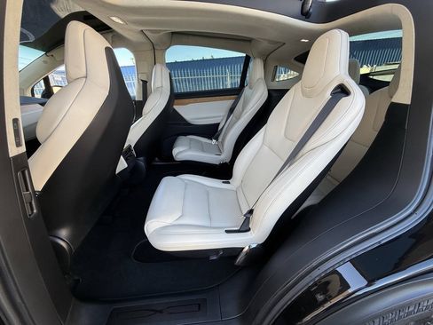 Used 2018 Tesla Model X 100D AWD/4WD image 24