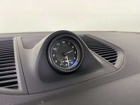 New 2025 Porsche Macan image 28