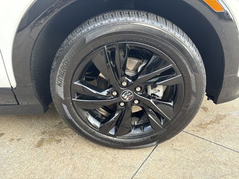 Used 2025 Buick Encore GX Sport Touring w/ Comfort Package image 13