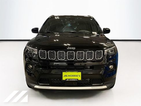 Used 2025 Jeep Compass Limited AWD/4WD image 2