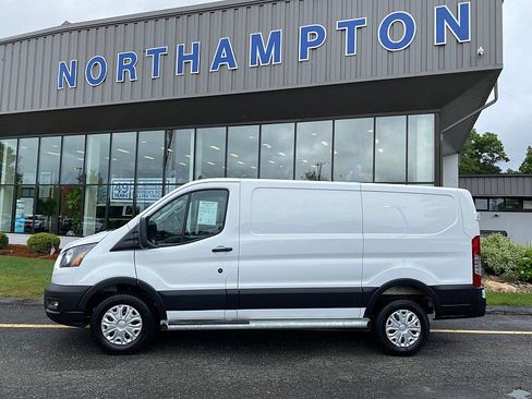 Used 2025 Ford Transit 250 Low Roof w/ Exterior Upgrade Package RWD image 4
