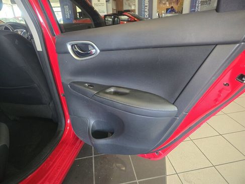 Used 2018 Nissan Sentra SV image 15