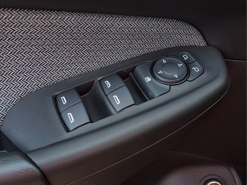 New 2026 Chevrolet TrailBlazer LT w/ Convenience Package FWD image 16