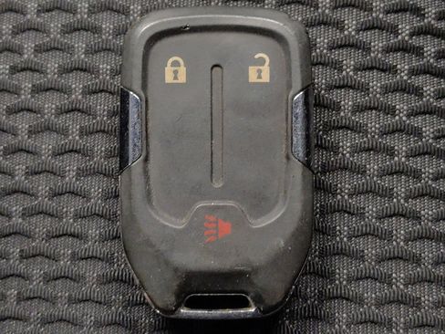 Used 2023 GMC Terrain SLE image 32