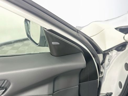 Used 2024 Nissan Altima 2.5 SV FWD image 16