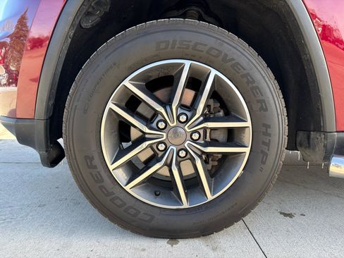 Used 2020 Jeep Grand Cherokee Limited AWD/4WD image 40