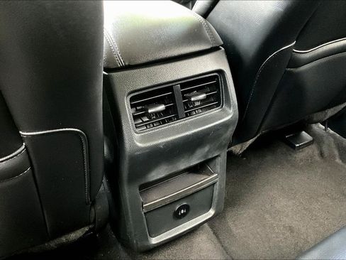 Used 2024 Ford Edge SEL AWD/4WD image 11