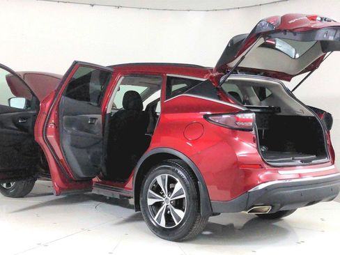 Used 2019 Nissan Murano SV w/ Premium Package AWD/4WD image 10