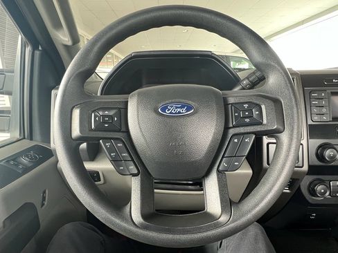Used 2022 Ford F250 XL w/ Power Equipment Group image 19