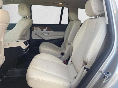 Used 2023 Mercedes-Benz GLS 450 4MATIC image 18