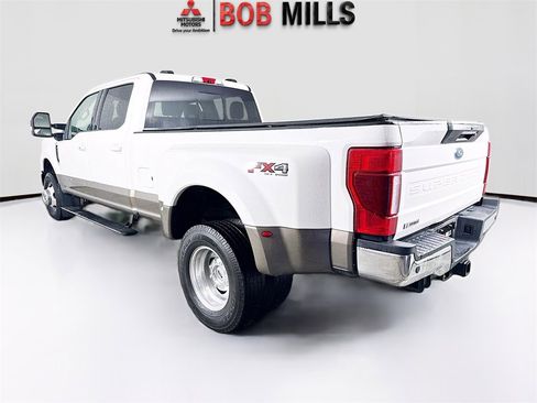 Used 2022 Ford F350 Lariat w/ Lariat Ultimate Package image 5