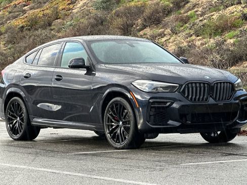 Certified 2023 BMW X6 xDrive40i w/ M Sport Package image 6