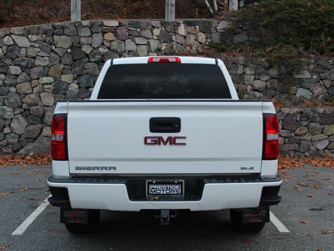 Used 2017 GMC Sierra 1500 SLE w/ SLE Value Package image 8