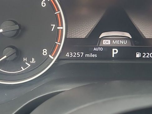 Used 2022 Nissan Rogue SV AWD/4WD image 23