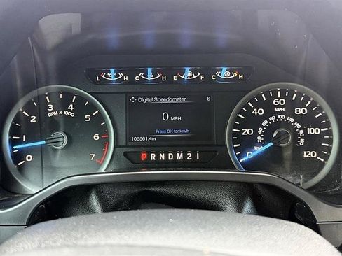 Used 2015 Ford F150 XLT w/ Equipment Group 301A Mid RWD image 38