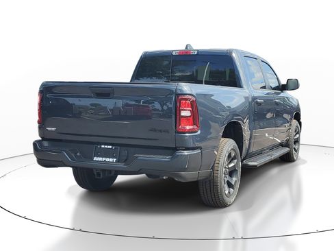 New 2026 RAM 1500 Express AWD/4WD image 4