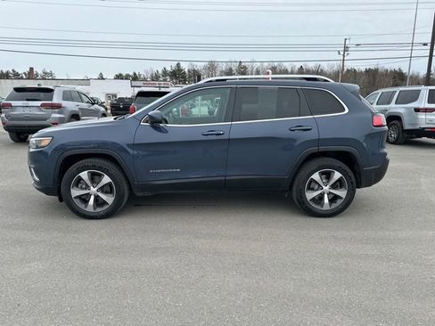 Used 2019 Jeep Cherokee Limited w/ Technology Group image 4