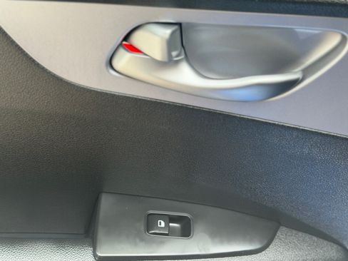 Certified 2024 Kia Forte LXS FWD image 11