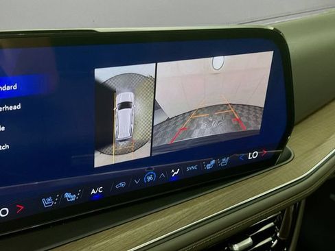 New 2026 Chevrolet Tahoe High Country AWD/4WD image 16