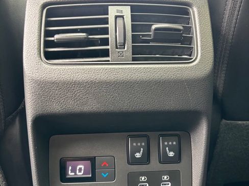 Used 2024 Nissan Rogue Platinum w/ Platinum Premium Package AWD/4WD image 25