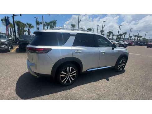 Used 2024 Nissan Pathfinder Platinum w/ Cargo Package FWD image 2