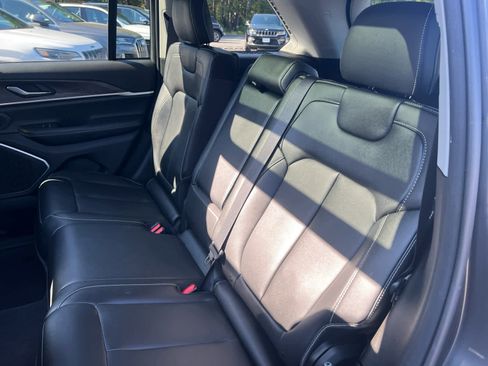 Used 2024 Jeep Grand Cherokee Limited 4xe image 38