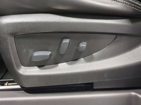 Used 2020 GMC Yukon Denali image 21