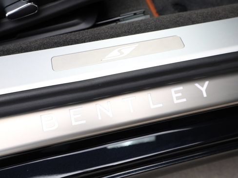 Certified 2023 Bentley Continental GT V8 AWD/4WD image 30