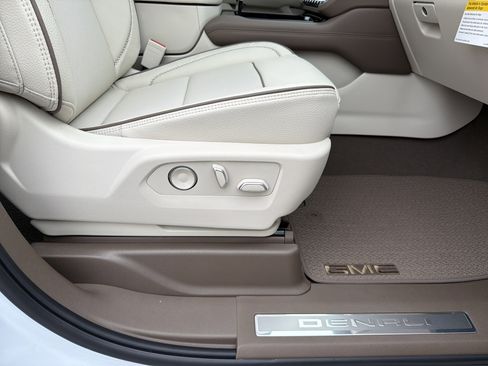 New 2026 GMC Yukon XL Denali w/ Sun & Power Step Package image 16