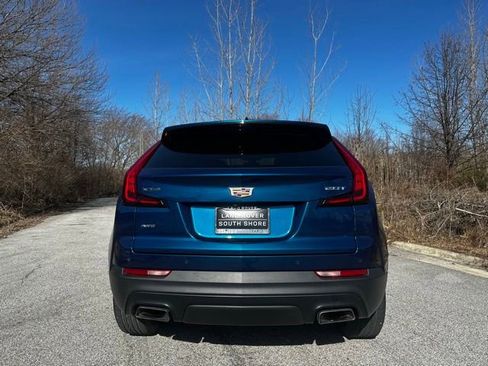 Used 2019 Cadillac XT4 Luxury w/ Cold Weather Package image 6