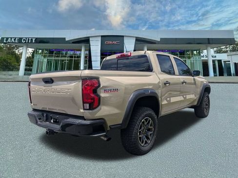 Used 2023 Chevrolet Colorado Trail Boss w/ Technology Package AWD/4WD image 3