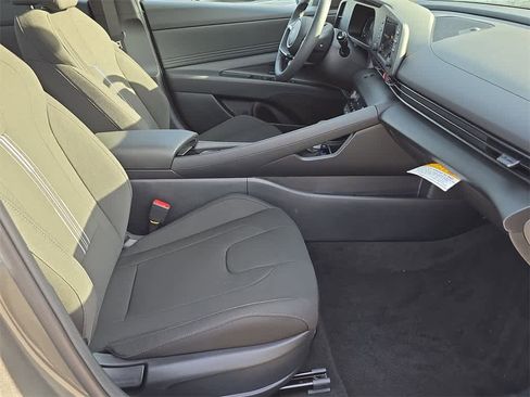 New 2026 Hyundai Elantra SEL Sport Premium image 22