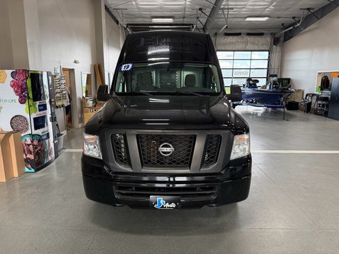 Used 2019 Nissan NV 2500 SV RWD image 3