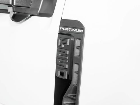 Used 2025 Ford F250 Platinum image 31