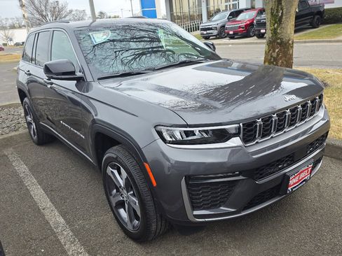 New 2026 Jeep Grand Cherokee Limited image 7