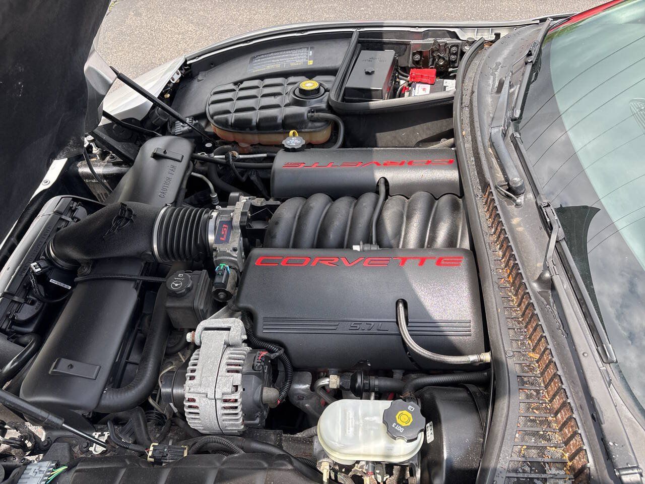 Used 2004 Chevrolet Corvette Convertible w/ Preferred Equipment Group RWD image 20