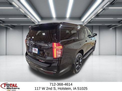 Used 2021 Chevrolet Suburban RST w/ Rear Media and Nav Package AWD/4WD image 8