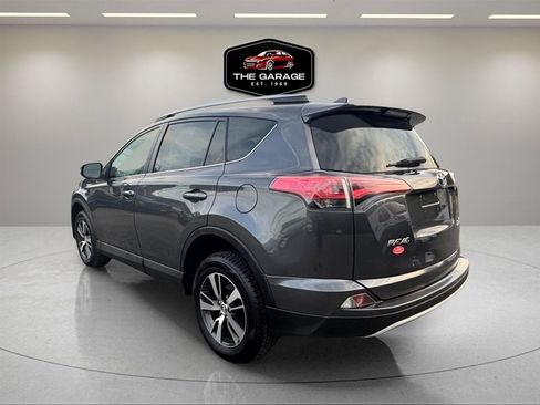 Used 2016 Toyota RAV4 XLE w/ Convenience Package AWD/4WD image 3
