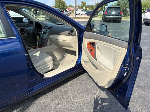 Used 2009 Toyota Camry FWD image 24