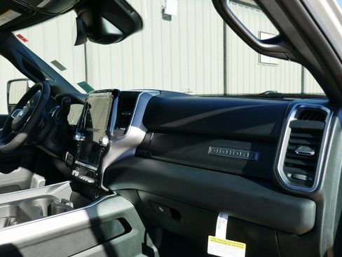 New 2026 RAM 2500 Big Horn AWD/4WD image 11