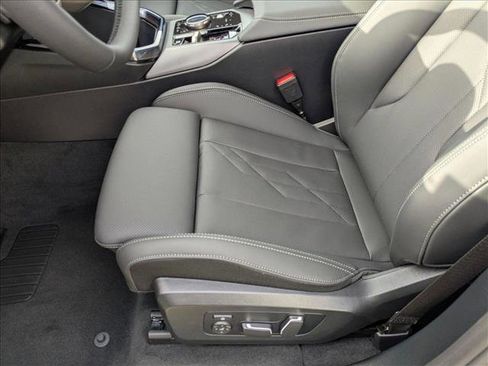 Used 2025 BMW X3 xDrive30i w/ Convenience Package image 4