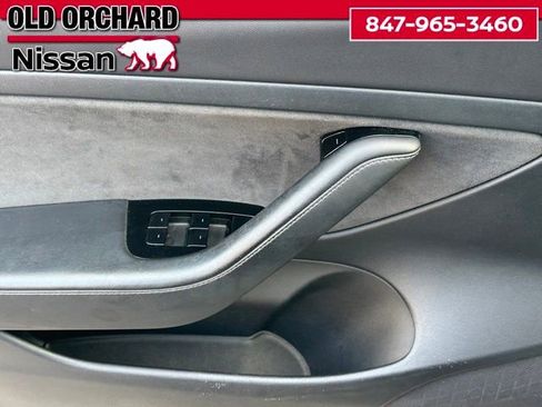 Used 2020 Tesla Model 3 Standard Range Plus image 8