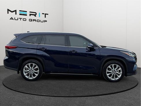 Used 2020 Toyota Highlander Limited AWD/4WD image 10