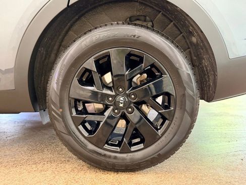 Used 2021 Kia Sorento S w/ Panoramic Sunroof Package AWD/4WD image 29