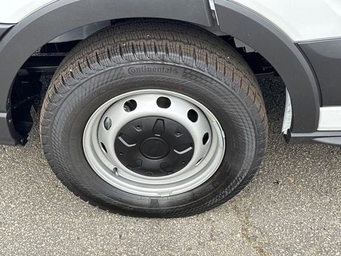 New 2026 Ford Transit 250 148 Medium Roof w/ Load Area Protection Package image 11