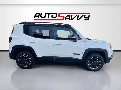 Used 2023 Jeep Renegade Trailhawk image 8